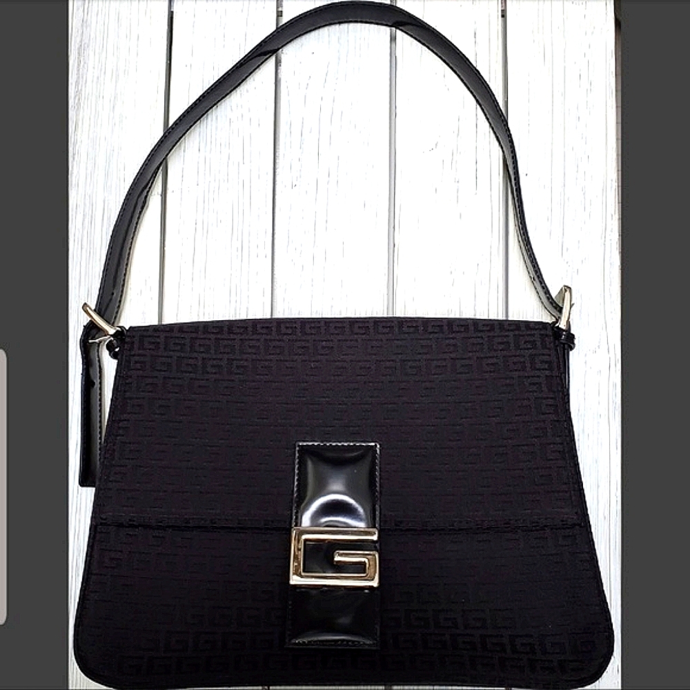 Black Handbag With G Printed Fabric Silver G Accent